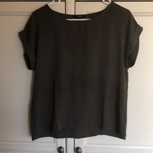 Short sleeve top